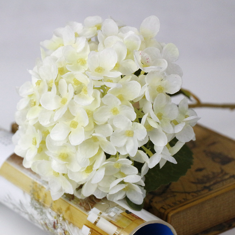 Artificial-Hydrangea-Silk-Fake-Flowers-Balls-Wedding-Bouquet-with-Leaf-Bud-for-Home-Weeding-Decorati-1313032